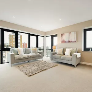 Apartment Westcliff Penthouse With Sea Views And Balcony, Bournemouth