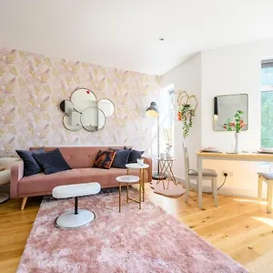  Apartment Central Location - Riverside Gardens #2 By Ty Sa United Kingdom